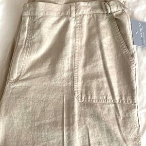 NWT super cute capris!